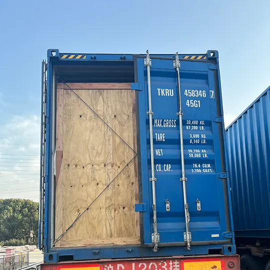 Cleanroom partition wall and door logistics for Russia project